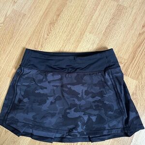 Lululemon Athletica Black Camouflage Skirt